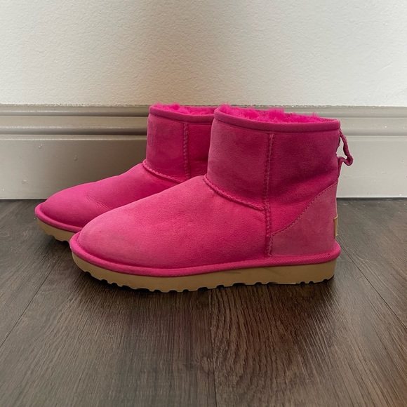 UGG Classic Mini II Boot - Picture 5 of 7